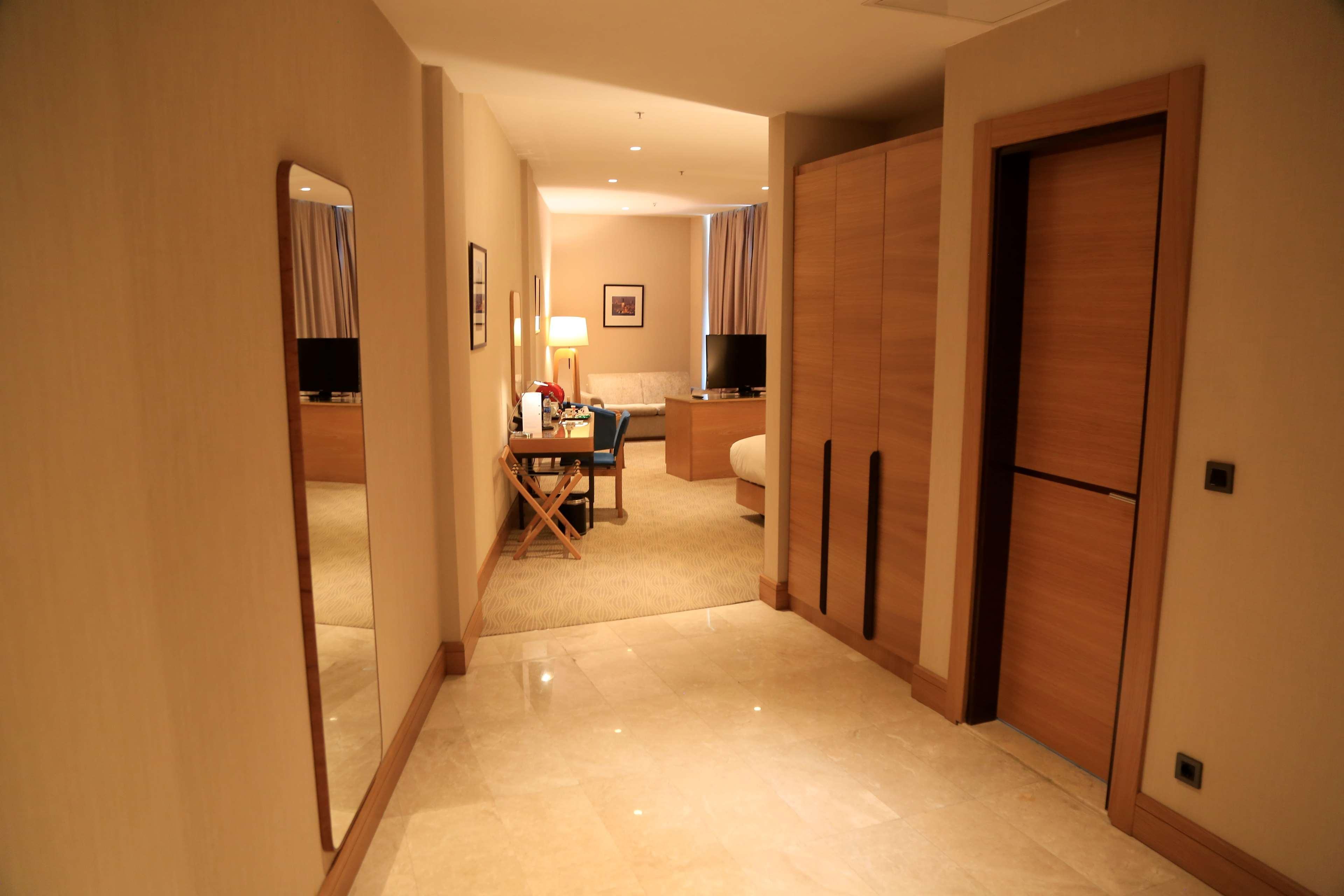 Doubletree By Hilton Hotel Istanbul - Tuzla Exterior foto