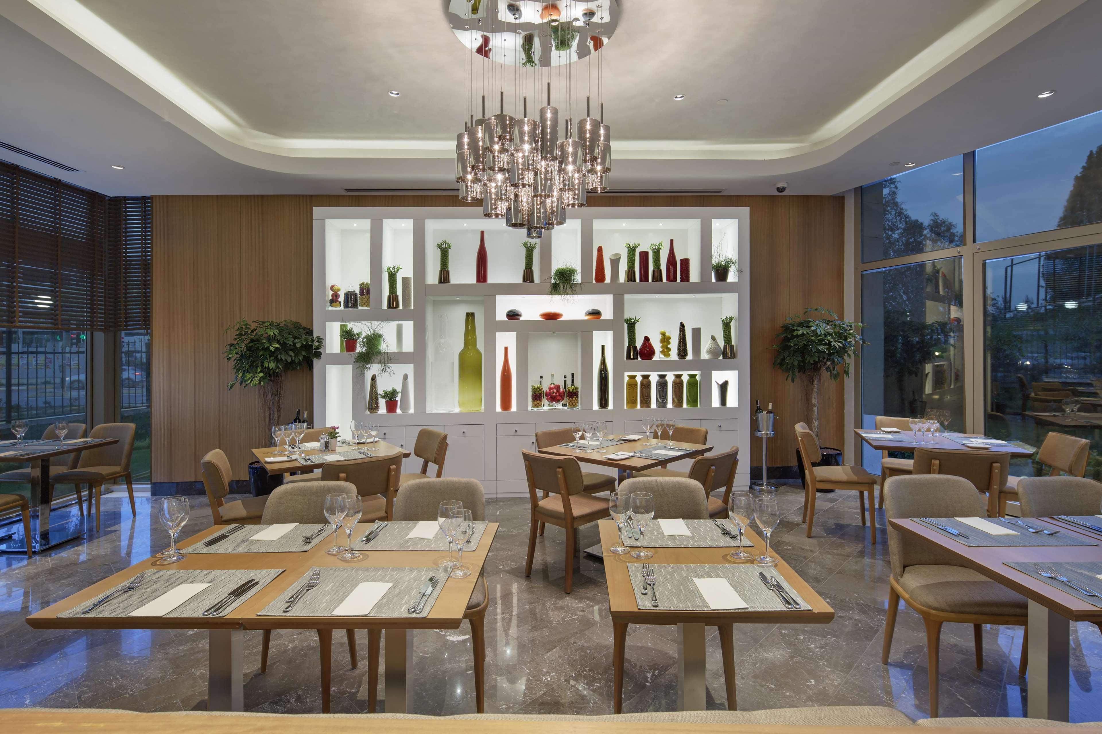 Doubletree By Hilton Hotel Istanbul - Tuzla Exterior foto