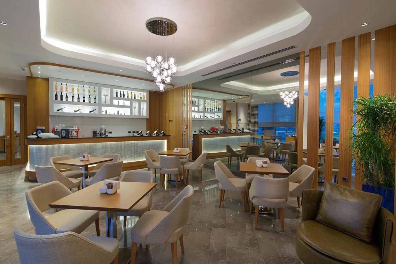 Doubletree By Hilton Hotel Istanbul - Tuzla Exterior foto