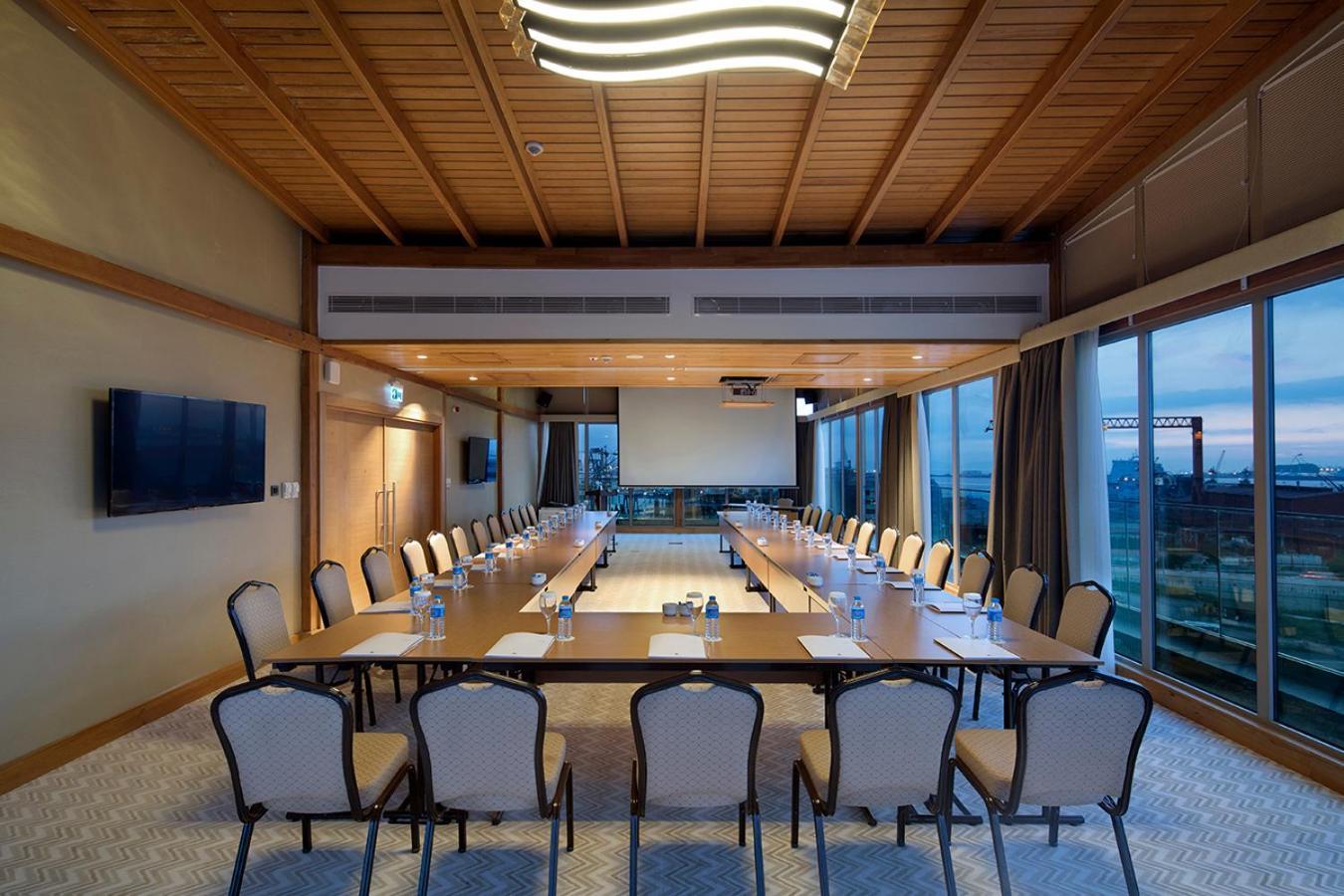 Doubletree By Hilton Hotel Istanbul - Tuzla Exterior foto