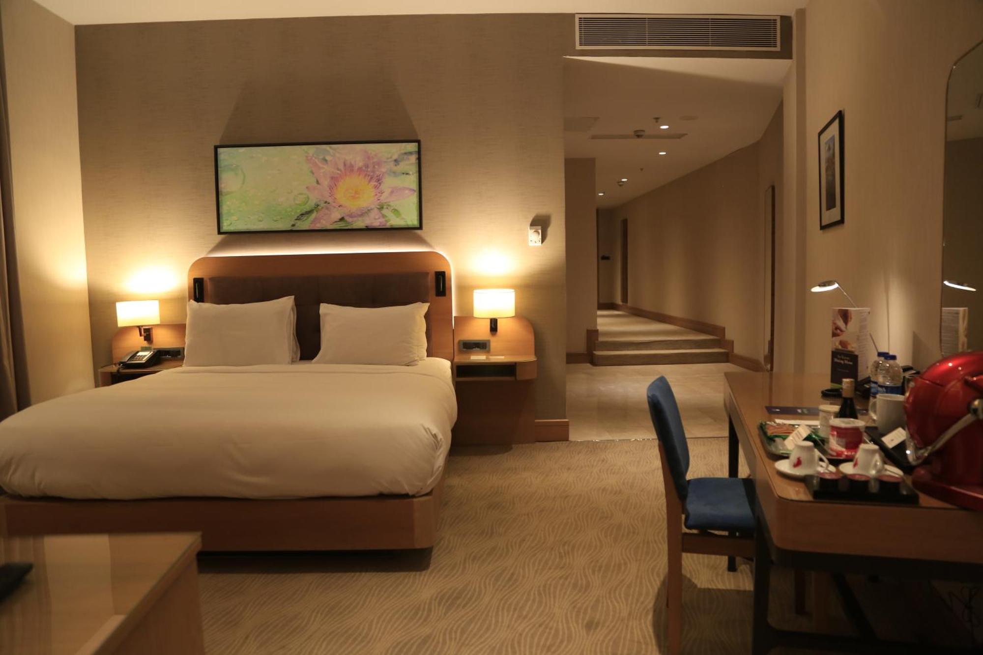 Doubletree By Hilton Hotel Istanbul - Tuzla Exterior foto