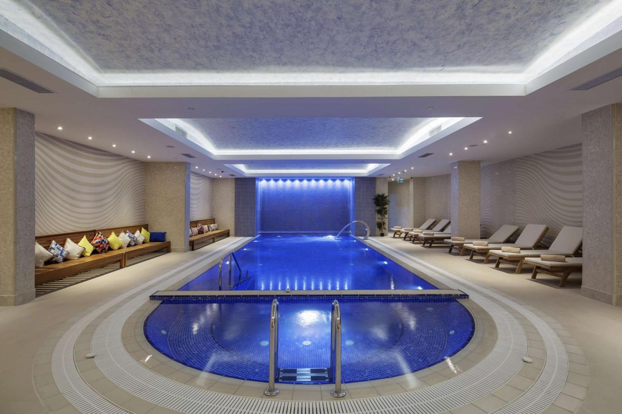 Doubletree By Hilton Hotel Istanbul - Tuzla Exterior foto