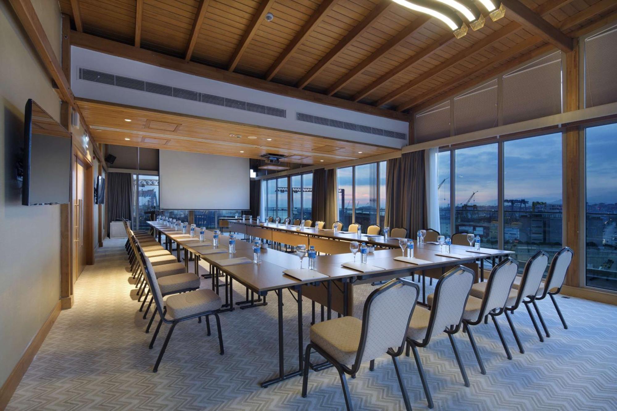 Doubletree By Hilton Hotel Istanbul - Tuzla Exterior foto